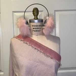 Soft Pink Earmuffs in MINT CONDITION. *faux fur